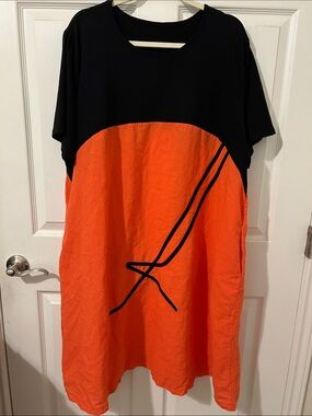 Mordenmiss Black and Orange Colorblock Midi Dress, Sz. 2X, Like New.